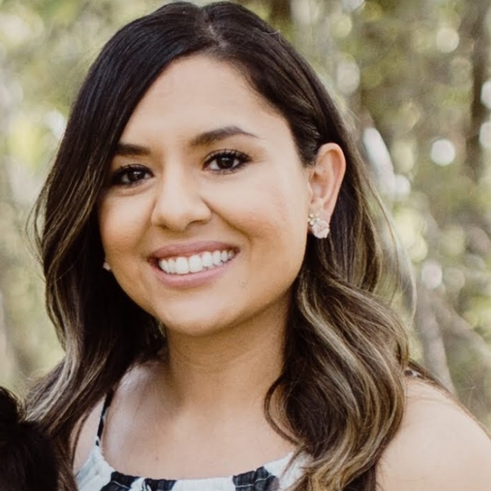 Meet your Posher, Magaly